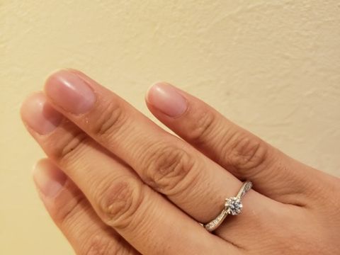 【ラザール ダイヤモンド(LAZARE DIAMOND)の口コミ】 指輪のデザインや、品質、価格帯など全体的に考えてラザールダイヤモンド…