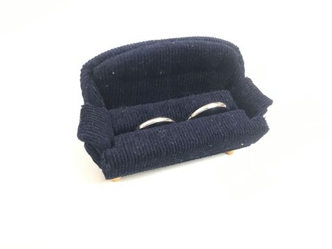 【銀座ダイヤモンドシライシの口コミ】 普段でもつけれるシンプルなストレートで自分の指であまり細すぎずかつ太…