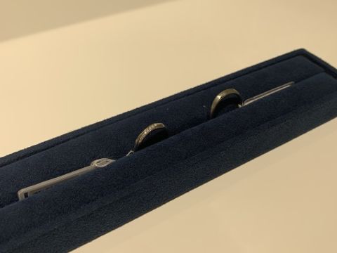 【4℃ BRIDAL(ヨンドシーブライダル)の口コミ】 光沢のあるリングと、マットのリングのちょうど中間のようなデザインでし…