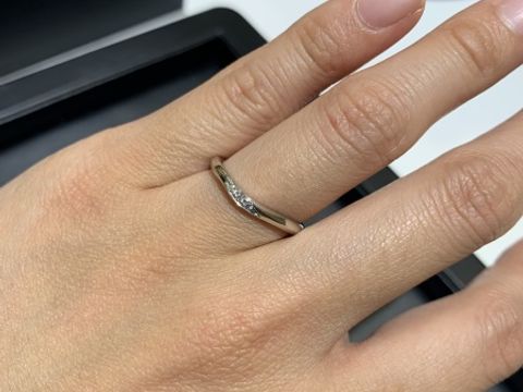 【ラザール ダイヤモンド(LAZARE DIAMOND)の口コミ】 こちらのお店は「セットリング」としての商品はありませんが、婚約指輪と…