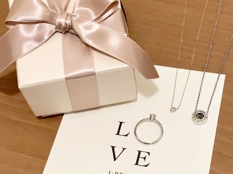 【アイプリモ(I-PRIMO)の口コミ】 ダイヤの近くになるとリングが細くなるとこが可愛くて一目惚れでした！！…