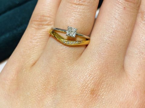 【TRECENTI(トレセンテ)の口コミ】 事前にある程度希望のデザインをイメージして伺ったのですが、実際に試着…