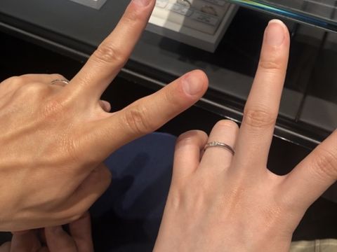 【銀座ダイヤモンドシライシの口コミ】 上品なデザインです。一粒ダイヤとかだとボリュームが無いとかなり貧相に…