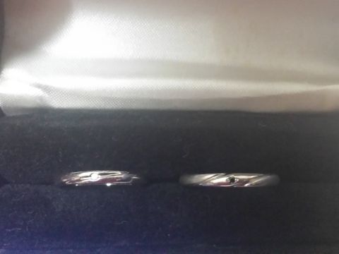 【エクセルコダイヤモンド(EXELCO DIAMOND)の口コミ】 婚約指輪をこのお店で作成することを決めていたので、結婚指輪も一緒に作…