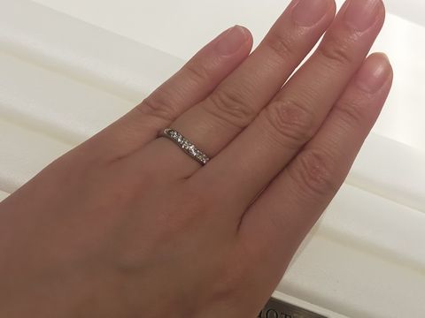 【MIKIMOTO(ミキモト)の口コミ】 歳を重ねても長く使えるデザインを探しておりました。
石なしのデザインで…