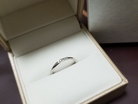 【BRIDGE(ブリッジ)の口コミ】 シンプルなものが好きなのと価格もありお店の方に進められ決定しました。
…