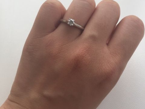 【カルティエ(Cartier)の口コミ】 ダイヤの質にこだわってオーダーすると海外の職人さんが一から作ってくれ…