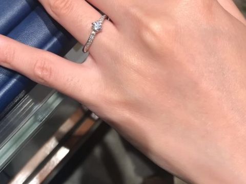 【銀座ダイヤモンドシライシの口コミ】 Starry（スターリー）というデザインの婚約指輪で、同じデザインの結婚指…