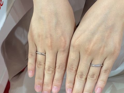 【アンジェリックフォセッテ(Angelique Fossette)の口コミ】 展示商品は全てシルバーで出来ているので、実際のイメージがわかりにくい…