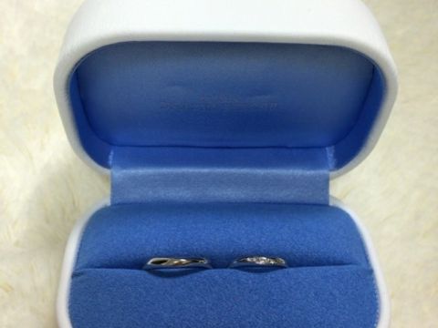 【銀座ダイヤモンドシライシの口コミ】 職場でも付けられて、シンプルだけどダイヤがついてる指輪を探していまし…