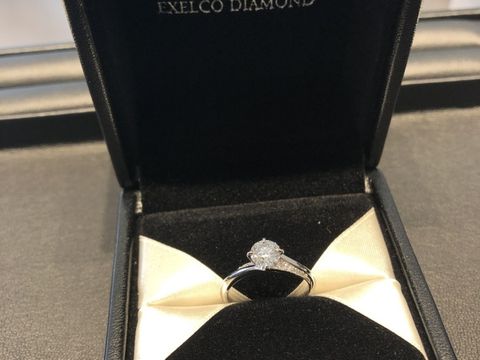 【エクセルコダイヤモンド(EXELCO DIAMOND)の口コミ】 ダイヤモンドがどの指輪なら綺麗に見えるかと自分の指に合うもの、つけて…