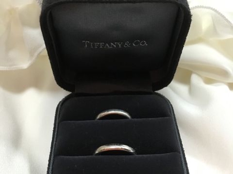 【ティファニー(Tiffany & Co.)の口コミ】 婚約指輪がティファニーなので結婚指輪もティファニーにしました。毎日身…