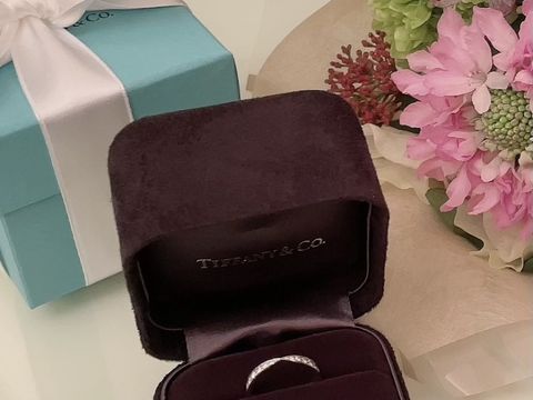 【ティファニー(Tiffany & Co.)の口コミ】 それぞれ異なるデザインタイプを気に入り迷っていましたが、「ミルグレイ…