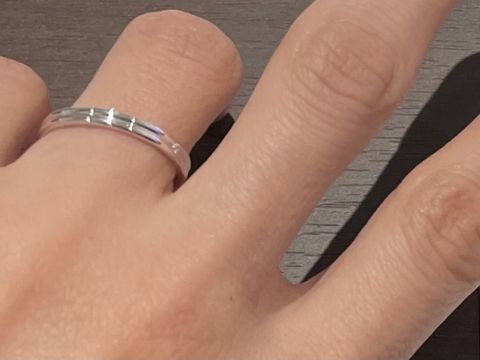 【XIV TOKYO(エクシヴトーキョー)の口コミ】 デザインが豊富にあり、細かい好みを伝えると近いものが沢山出して頂ける…