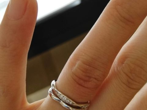 【シャネル(CHANEL)の口コミ】 よく雑誌やSNSでも見かけるシャネルのカメリアシリーズは唯一無二で、憧れ…