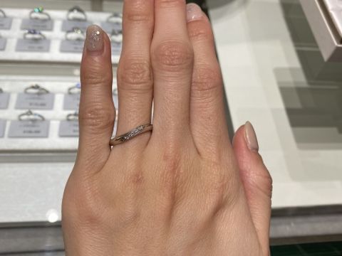 【アイプリモ(I-PRIMO)の口コミ】 華奢で繊細なデザインです。ルキナとギリギリまで悩みました。結婚指輪に…