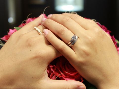 【ブシュロン(BOUCHERON)の口コミ】 結婚指輪は毎日つけるものなので、一般的なシンプルなシルバーのものより…