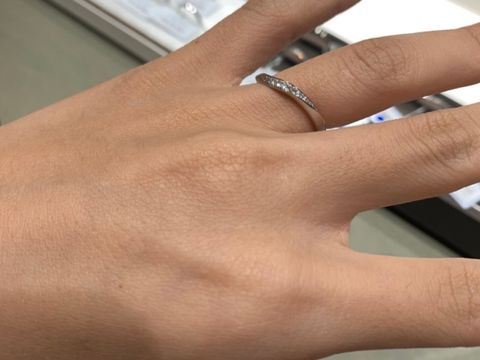 【アイプリモ(I-PRIMO)の口コミ】 指輪の種類が100以上ありました。選ぶのが非常に難しかったぐらいです。ダ…