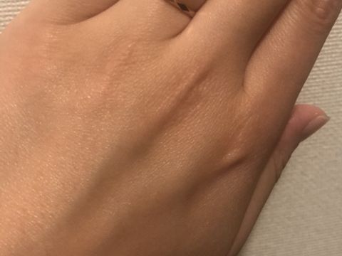 【アイプリモ(I-PRIMO)の口コミ】 色はピンクゴールドで細身の指輪を探していました。5店程ブランドを見て回…