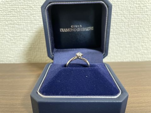 【銀座ダイヤモンドシライシの口コミ】 彼女はシンプルなデザインが好きだったので、
カタログ上では選ばなかった…