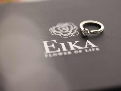 【EIKA(エイカ)の口コミ】 指輪デザインの好みや号数がわからなかったので、プロポーズはダイヤモン…