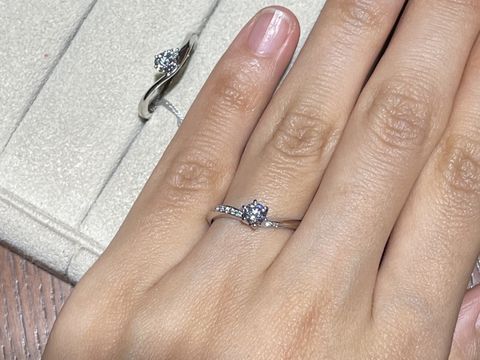 【TRECENTI(トレセンテ)の口コミ】 トレセンテラインという種類のものが素敵だと思いました。曲線の描き方が…