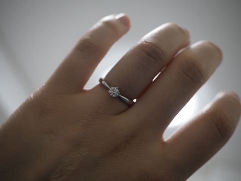 【アイプリモ(I-PRIMO)の口コミ】 購入する婚約指輪のデザインとしてざっくりと希望していたのは、結婚指輪…