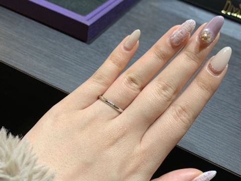 【DIYARTH(ディヤース)の口コミ】 【デザインについて】
お花や星がモチーフの指輪やダイヤモンドがあり、女…