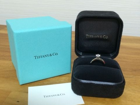 【ティファニー(Tiffany & Co.)の口コミ】 昔から「婚約指輪と言えばティファニー！」という憧れがあったので、ブラ…
