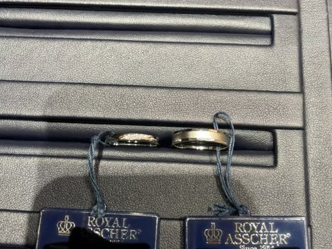 【ROYAL ASSCHER(ロイヤル・アッシャー)の口コミ】 ロイヤルアッシャーというブランドが築いてきた歴史を感じさせられる重厚…