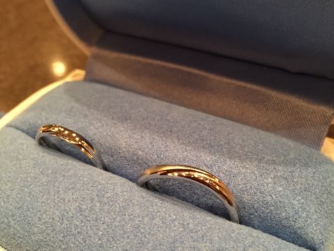 【銀座ダイヤモンドシライシの口コミ】 ウェーブのデザインが好きだったのですが、つけてみた感じでなんとなく落…