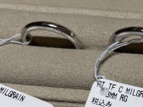 【ティファニー(Tiffany & Co.)の口コミ】 ミル打ちのデザインを見せていただきました。
とても繊細なデザインで気に…