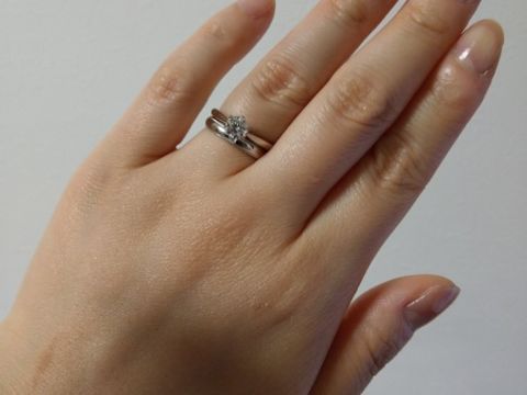 【銀座ダイヤモンドシライシの口コミ】 条件:The婚約指輪の立て爪、周りに何も装飾がないシンプルなもの、高さが…