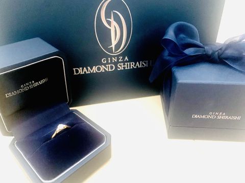 【銀座ダイヤモンドシライシの口コミ】 彼が王道タイプの形が良い、私がリングをイエローゴールドが良いという希…