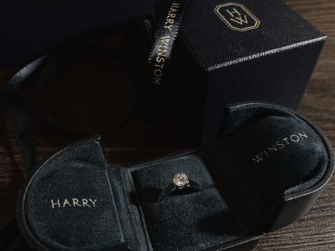 【ハリー・ウィンストン(Harry Winston)の口コミ】 昔からずっと憧れのブランドですが、相場よりも高額なのを存じたので、夫…