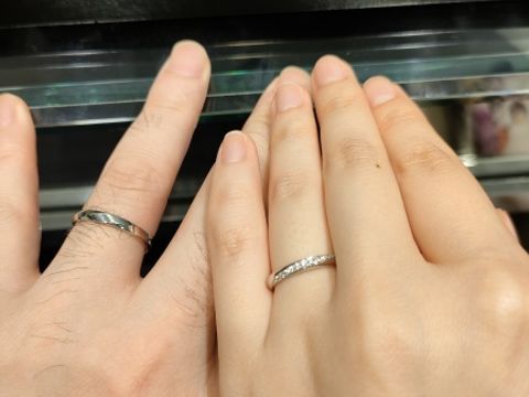 【ラザール ダイヤモンド(LAZARE DIAMOND)の口コミ】 幅広くダイヤモンドがついているので、ゴージャスに見えます。付けている…