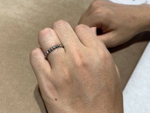 【ブシュロン(BOUCHERON)の口コミ】 クルドパリの指輪です。ブシュロンならではのデザインでした。男性も女性…