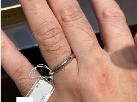 【ショーメ(CHAUMET)の口コミ】 ビーマイラブ シリーズは、蜂のハニカム
をモチーフとしたデザインで、ネ…