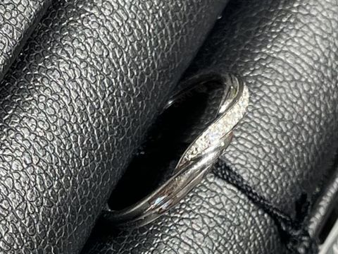 【エクセルコダイヤモンド(EXELCO DIAMOND)の口コミ】 エクセルコの指輪は全て甲丸リングということで、私的にはとても指馴染み…