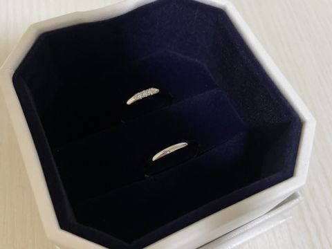 【4℃ BRIDAL(ヨンドシーブライダル)の口コミ】 デザインが可愛く、ダイアモンドも嫌味のない程度にあって仕事中でもつけ…