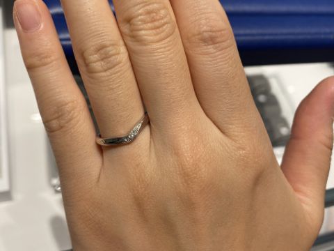 【俄(にわか)の口コミ】 指輪のデザインはかなり個性的ですが種類が多いので自分に合ったものを検…