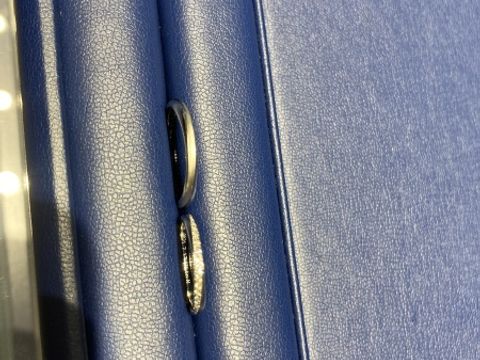 【銀座ダイヤモンドシライシの口コミ】 細身の指輪を探しており、こちらの指輪を選びました。指輪にダイヤがたく…