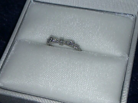 【ジル スチュアート(JILLSTUART)の口コミ】 結婚する前に主人とデートしていた時、この指輪がディスプレイしてあるの…