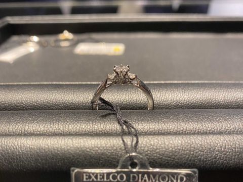 【エクセルコダイヤモンド(EXELCO DIAMOND)の口コミ】 ダイヤモンドの質の高さ（4Cはもちろんウルティメイトやハートアンドキュ…
