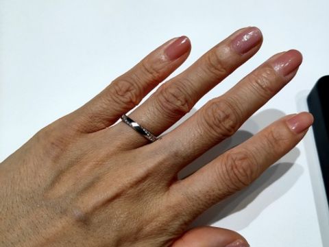 【ラザール ダイヤモンド(LAZARE DIAMOND)の口コミ】 ・アフターサービスが充実しているかつ、できれば両者が気に入ったお揃い…