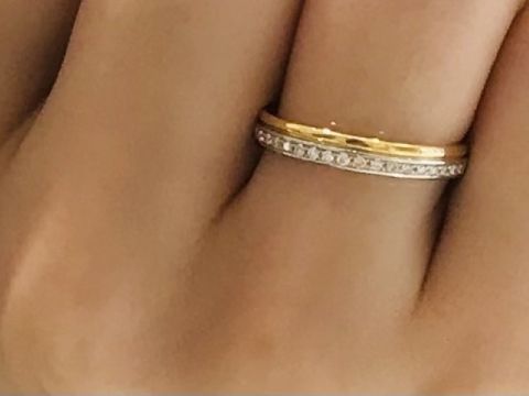 【4℃ BRIDAL(ヨンドシーブライダル)の口コミ】 コンビネーションのバリエーションが沢山ありました。二つの違う素材が合…