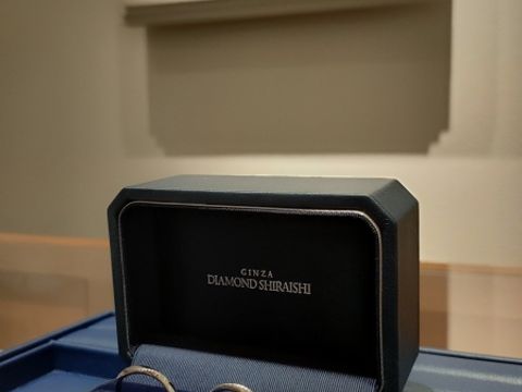 【銀座ダイヤモンドシライシの口コミ】 一番の決め手は着け心地です。一生つけるものなので、違和感がないことを…