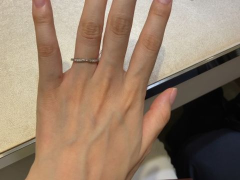 【シャネル(CHANEL)の口コミ】 華奢なデザインで、上から見るとお花の形になっており、華奢な人にとても…