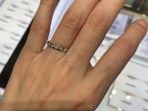 【シャネル(CHANEL)の口コミ】 外資系のブランドで、石つきのキラキラした指輪を探していました。またお…