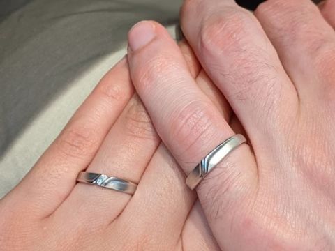 【LANVIN(ランバン)の口コミ】 ランバンの着用指輪は、流れるように高低差のグラデーションとともに入っ…